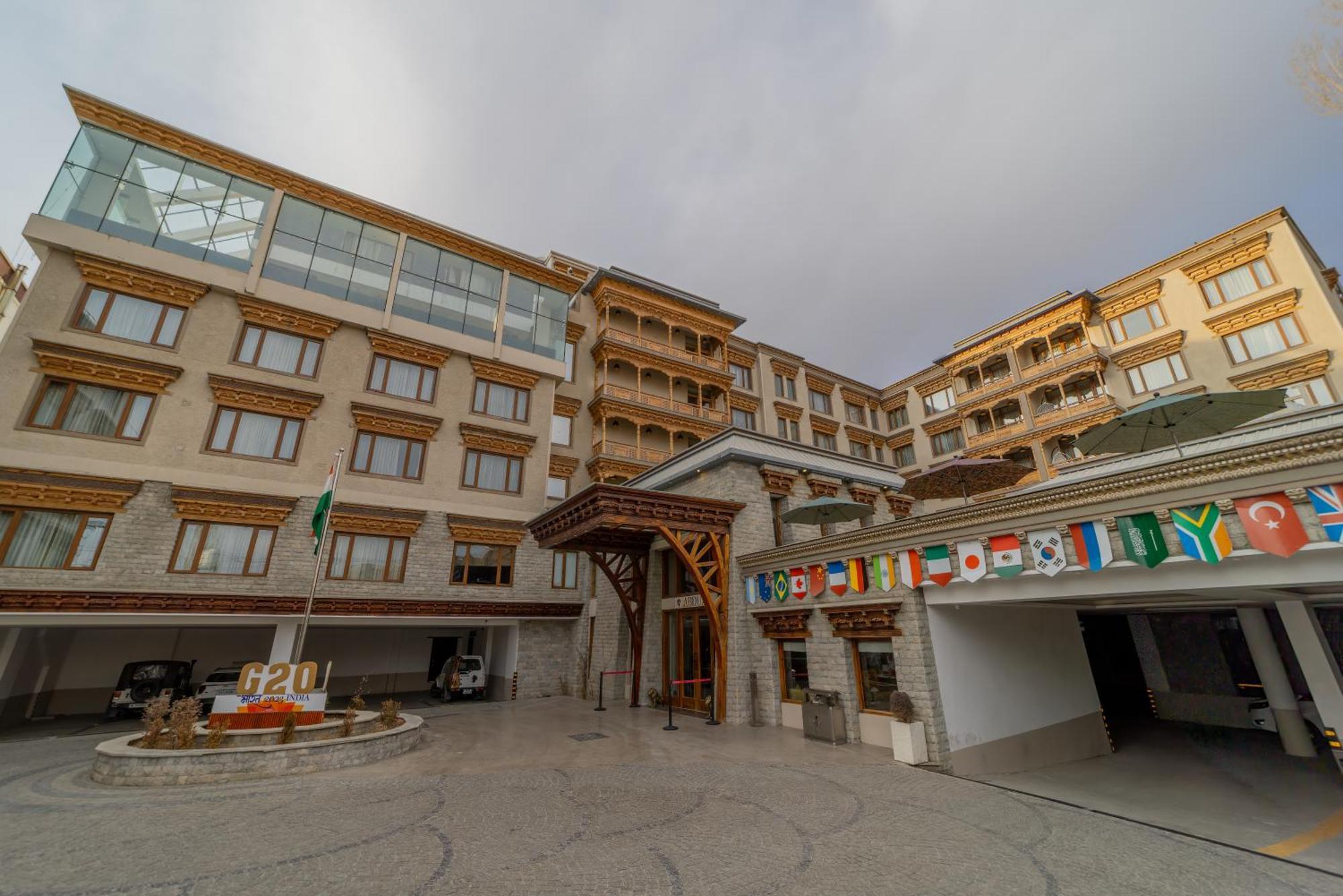 The Abduz Hotel Leh Exterior foto