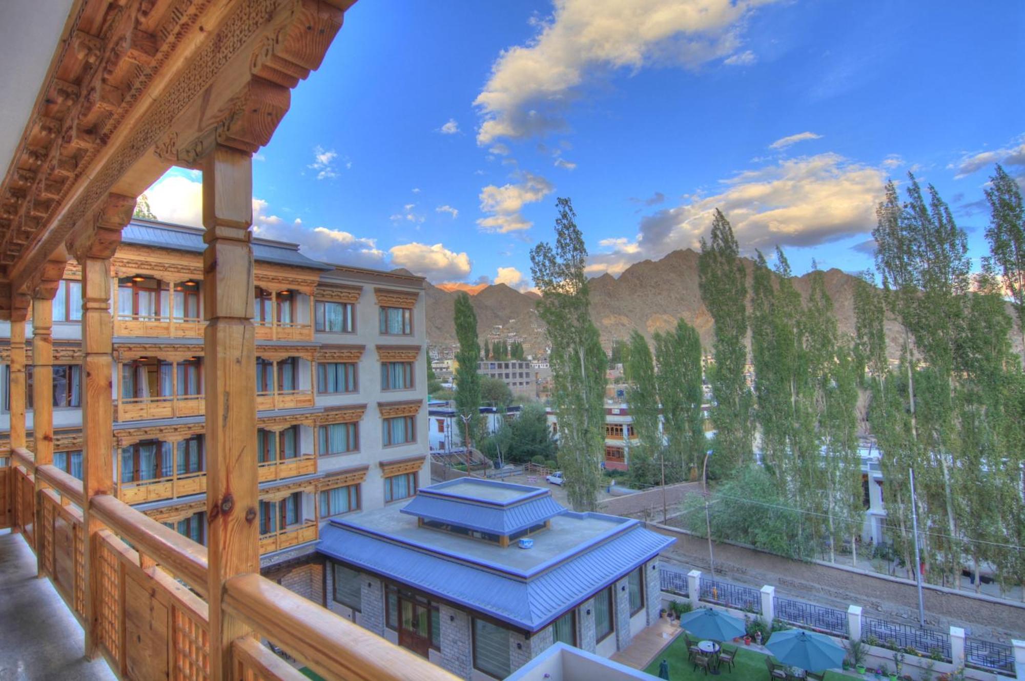The Abduz Hotel Leh Exterior foto